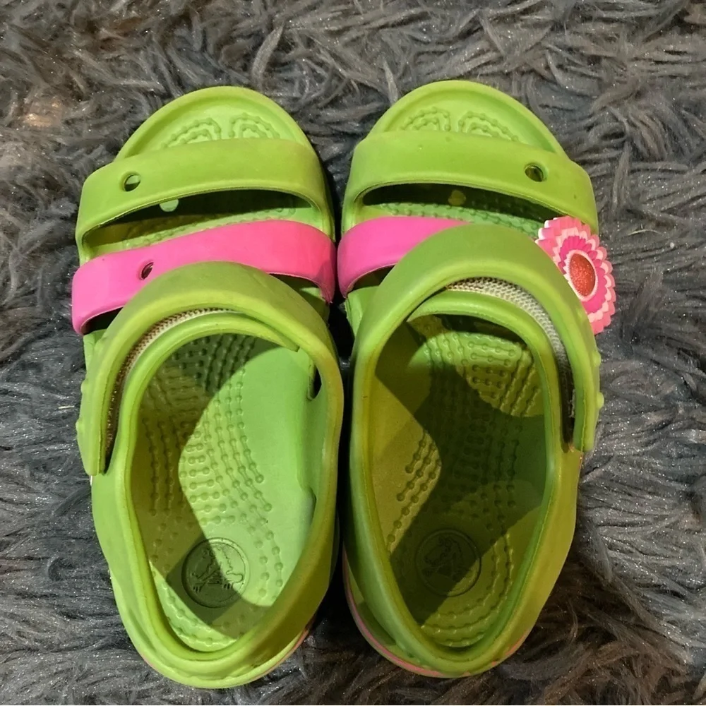 CROCS girls green